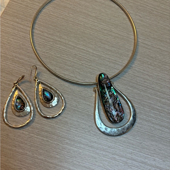 Robert Lee Morris Silver Necklace Chocker With Pendant & Earrings. EUC - Picture 3 of 4